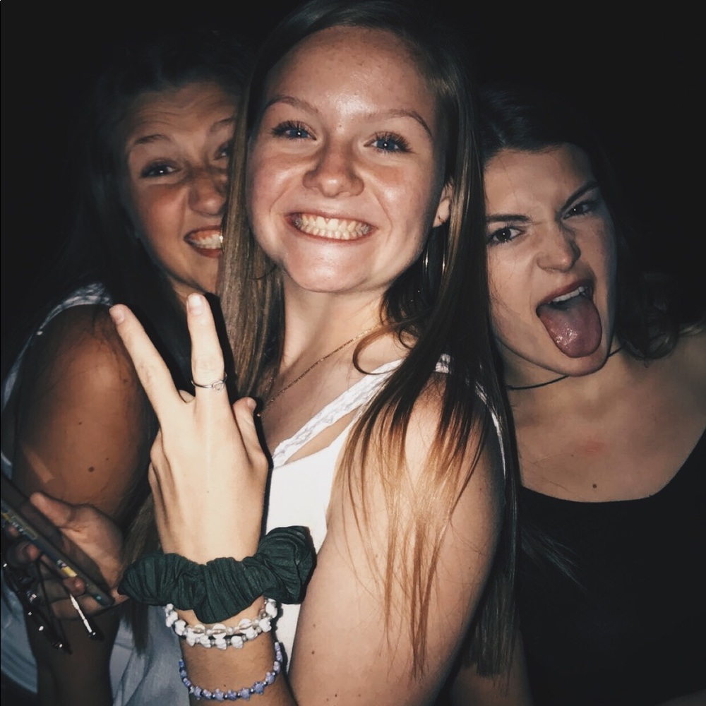 Meet your Posher, Emma